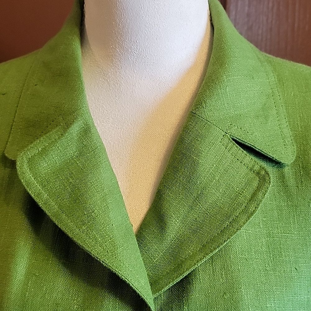 Harve Bernard- Linen Green Jacket With Collar and Buttons Down Front. 14. NWT - Picture 2 of 9